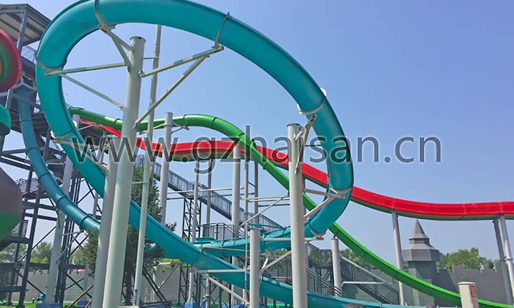 惊险刺激的大回环滑道