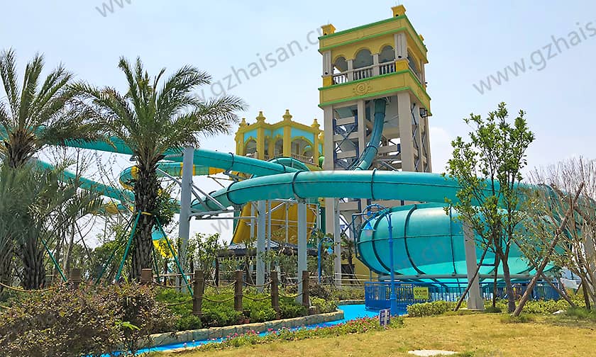 浙江大目湾阿拉的海水上乐园太空一号滑道