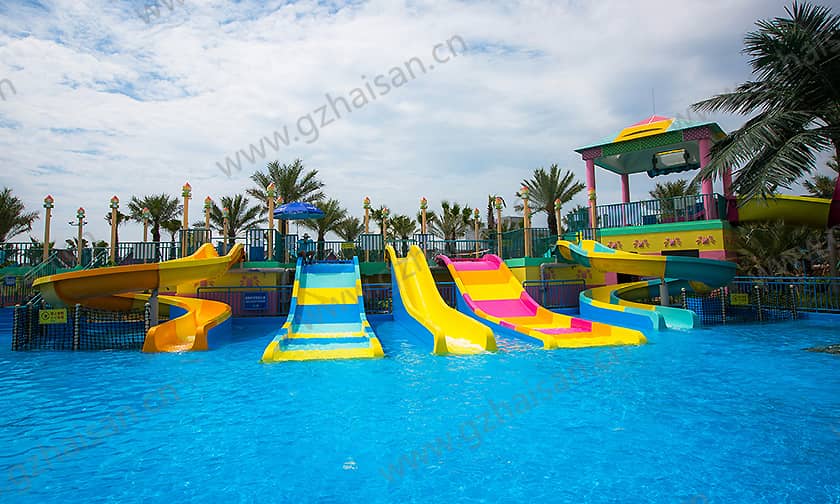 宁波大目湾阿拉的海水上乐园小谐游乐场儿童滑梯