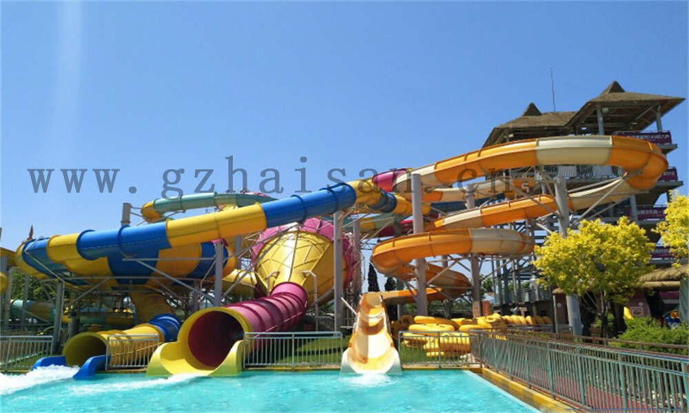 如何通过提供预约服务推动水上乐园的二次消费？